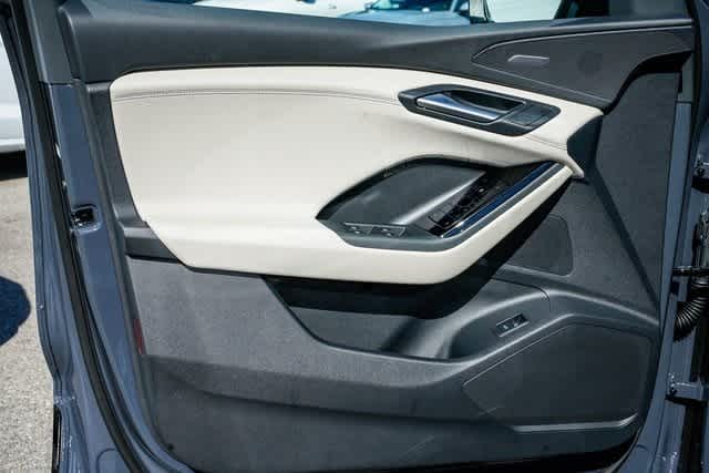 Thumbnail: 2025 Audi Q6 e-tron - 19