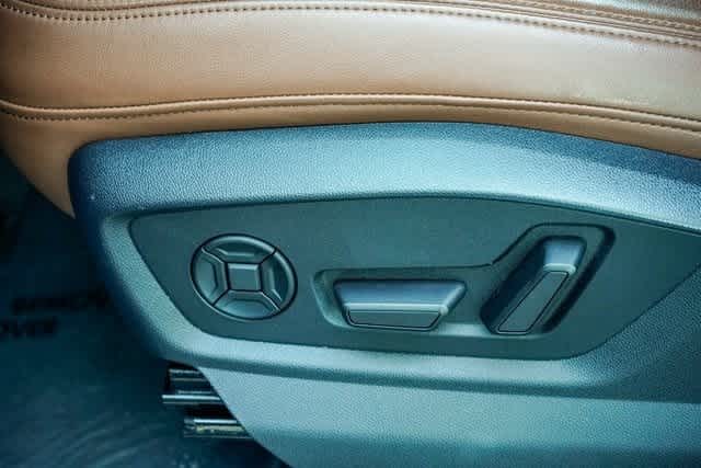 Thumbnail: 2022 Audi Q8 - 20