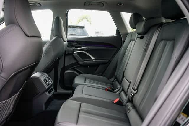 Thumbnail: 2025 Audi Q5 - 18