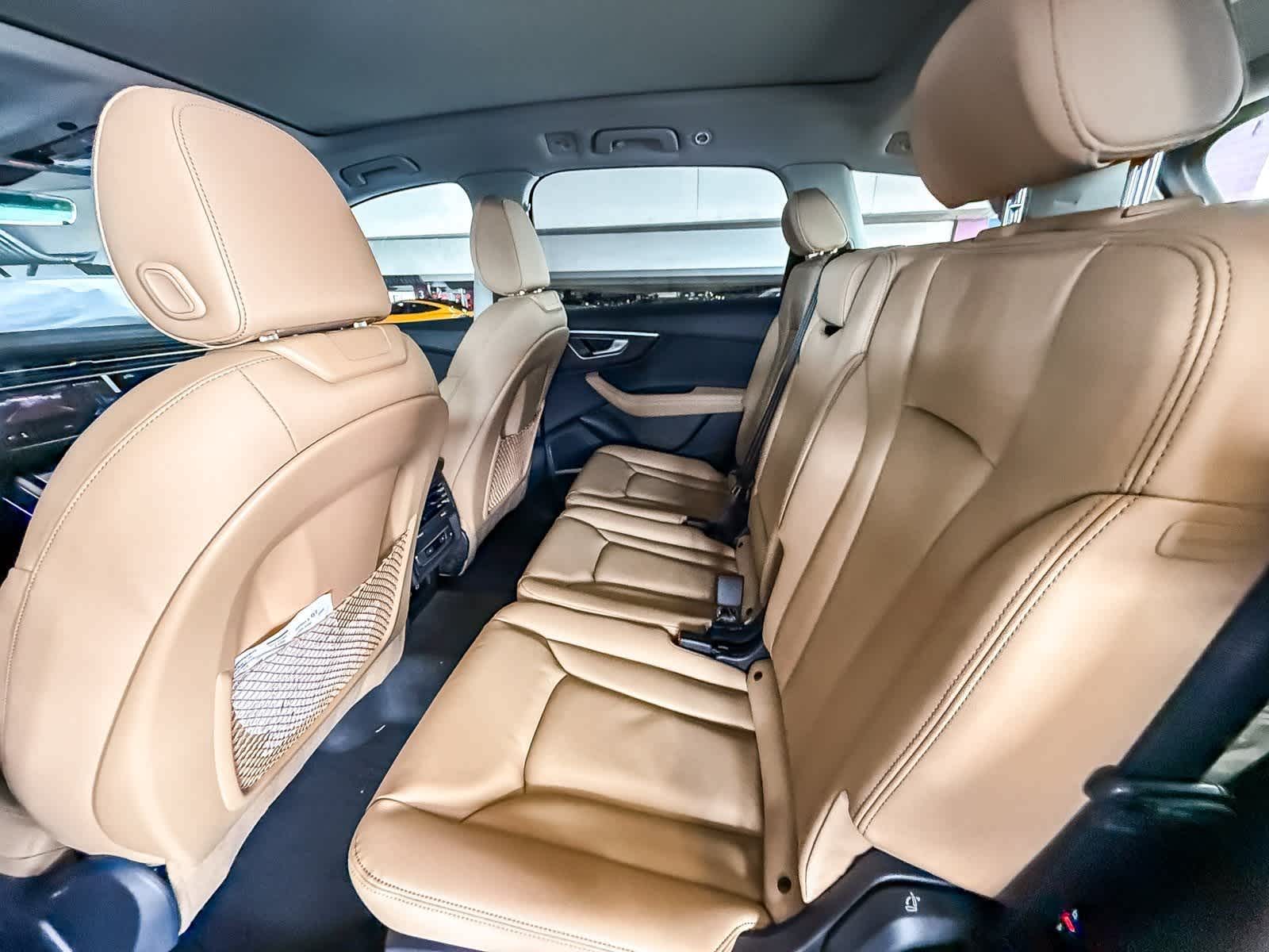 Thumbnail: 2026 Audi Q7 - 17