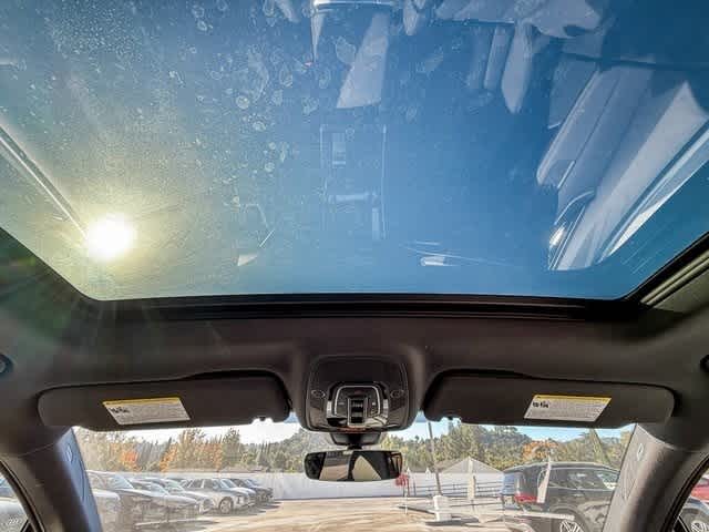 Thumbnail: 2025 Audi Q7 - 16