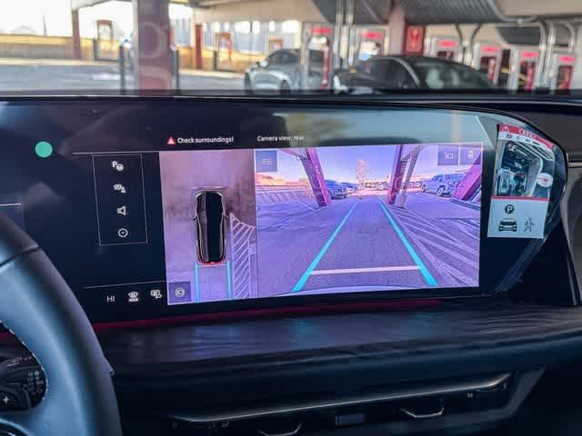 Thumbnail: 2025 Audi Q5 - 25