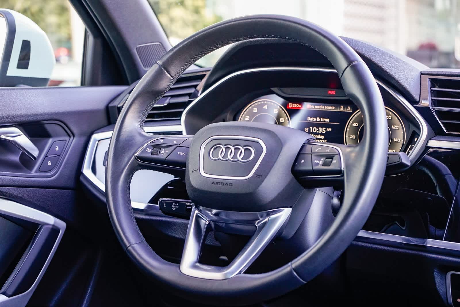 Thumbnail: 2023 Audi Q3 - 15