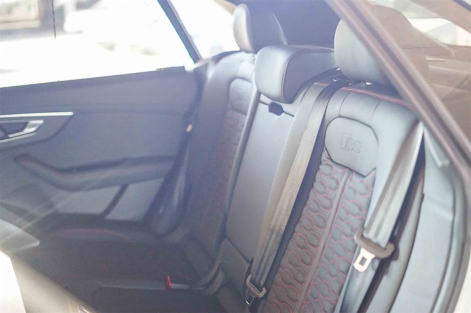 Thumbnail: 2025 Audi RS Q8 - 20