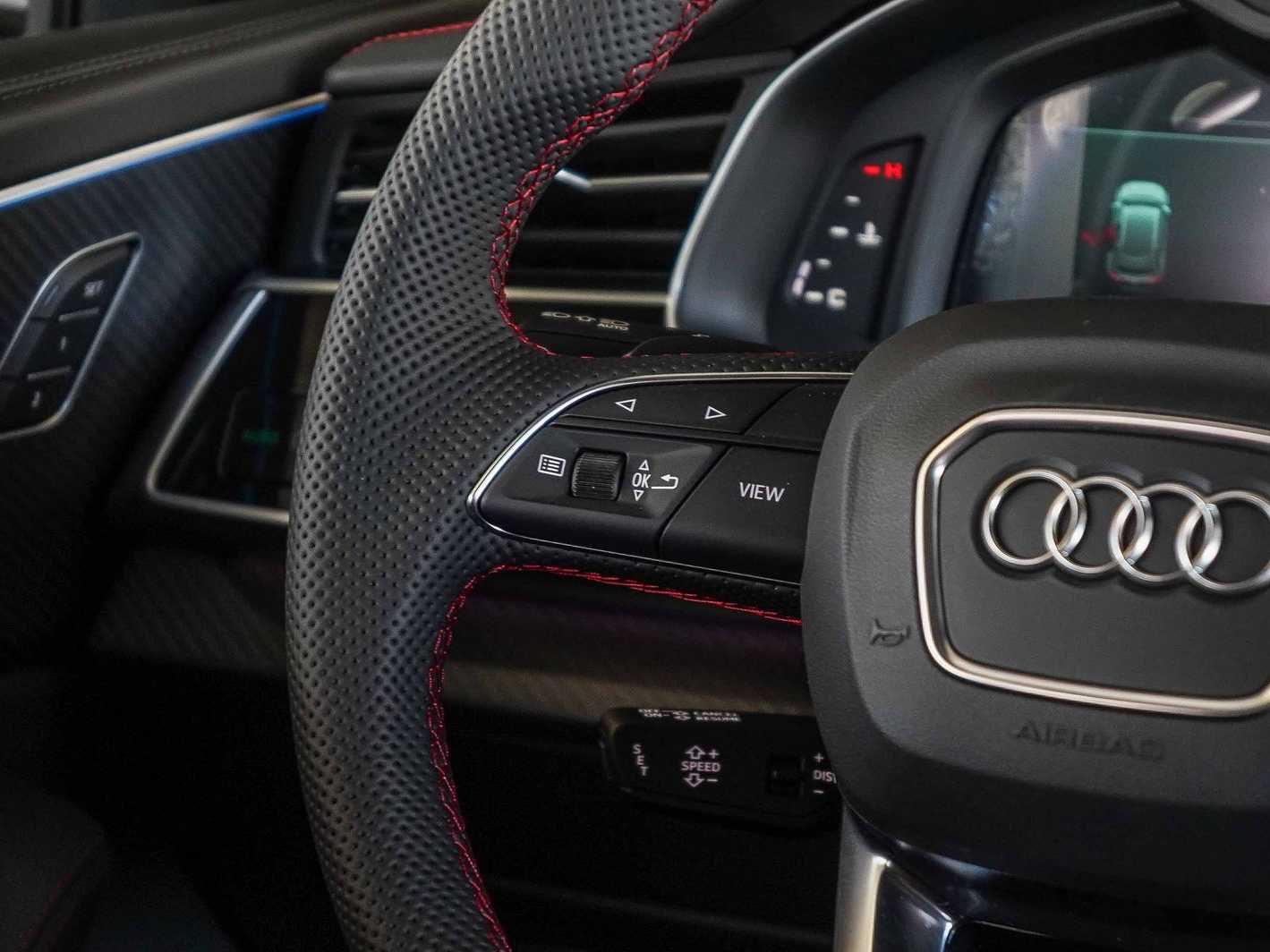 Thumbnail: 2026 Audi SQ8 - 16