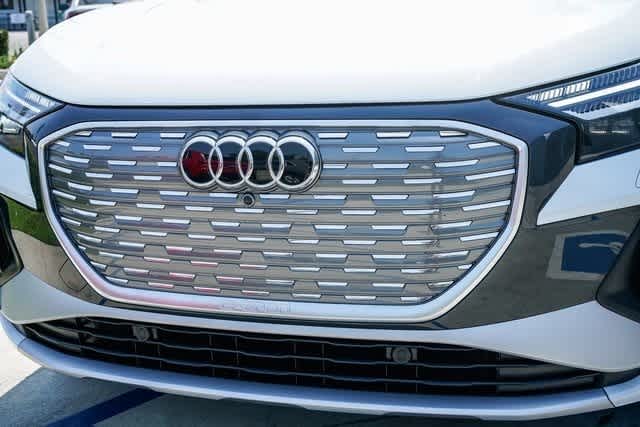 Thumbnail: 2023 Audi Q4 e-tron - 8