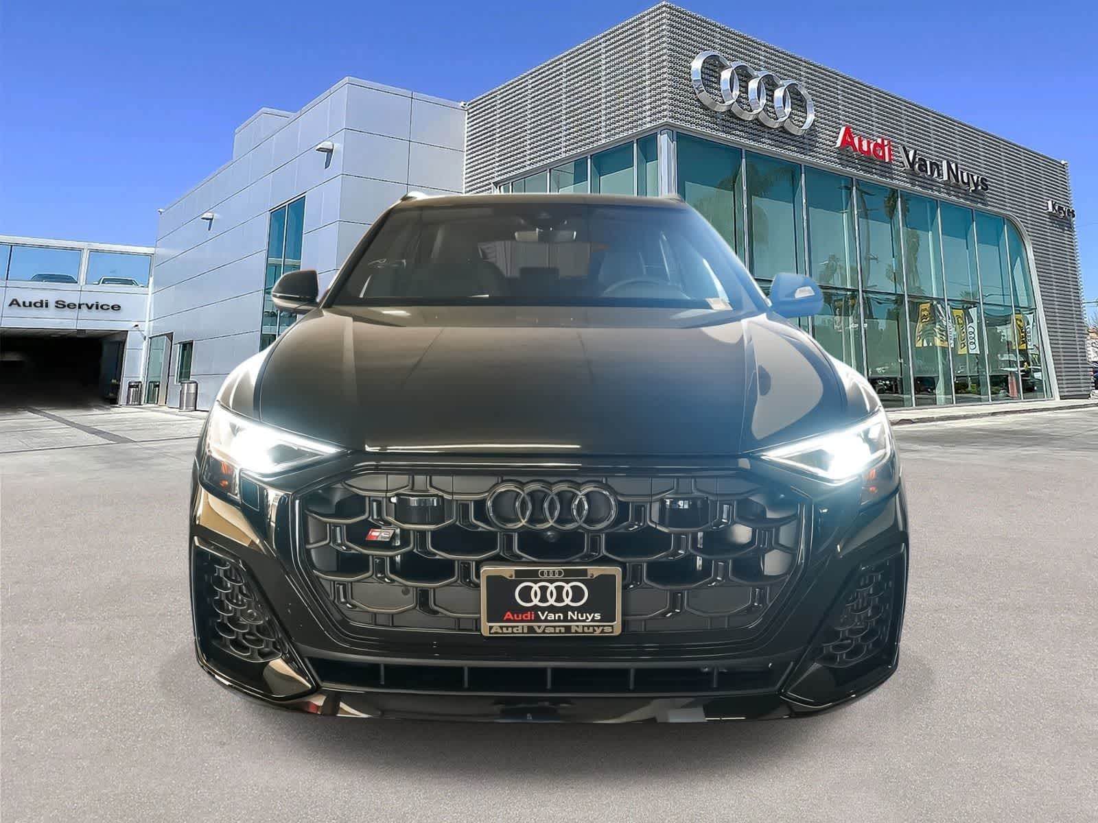 Thumbnail: 2026 Audi SQ8 - 2