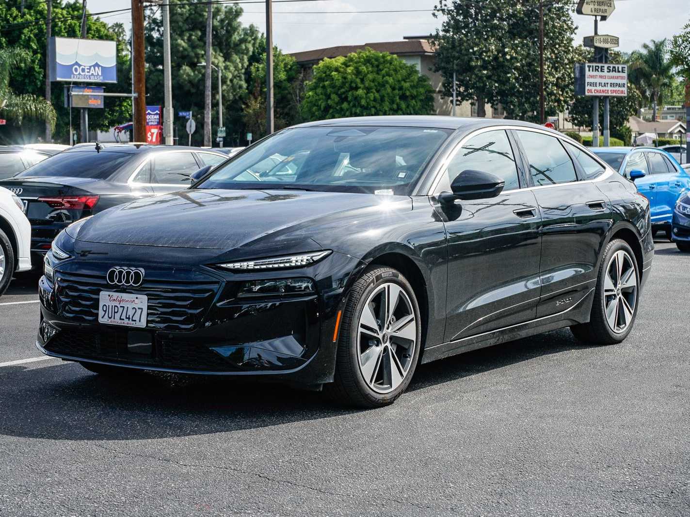 2025 Audi e-tron Premium Plus -
                  Sherman Oaks, CA