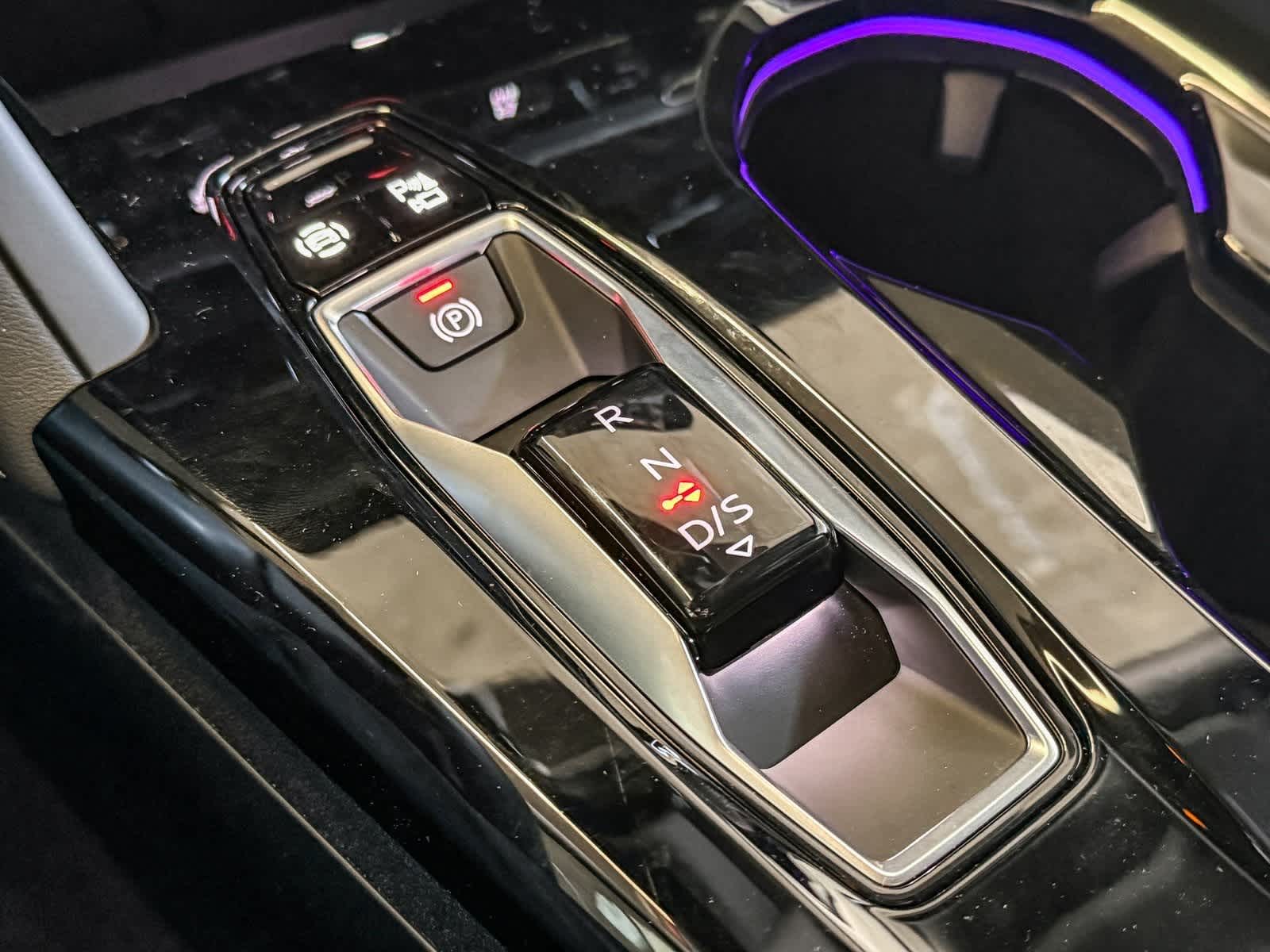 Thumbnail: 2025 Audi Q5 - 24