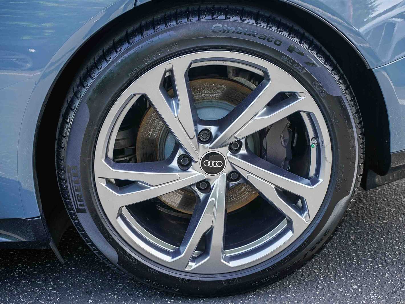 Thumbnail: 2023 Audi e-tron GT - 10