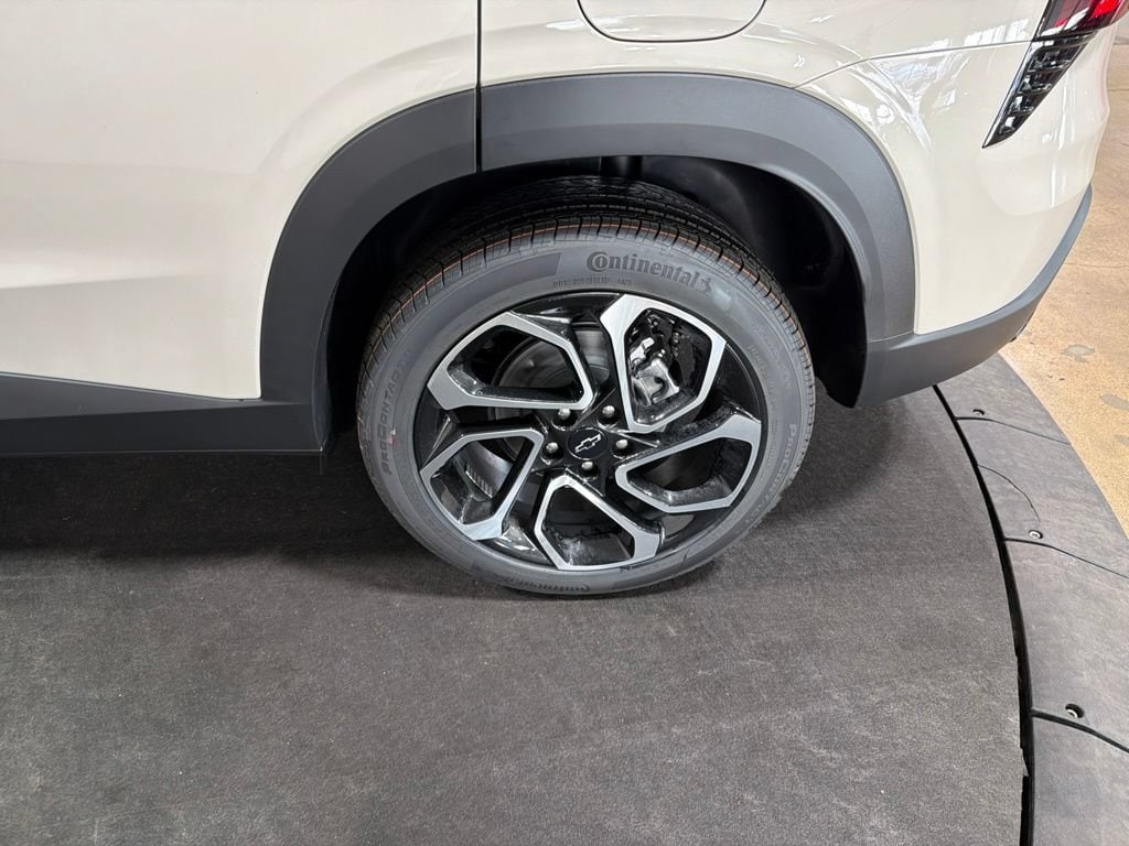 2026 Chevrolet Trax RS - Photo 32