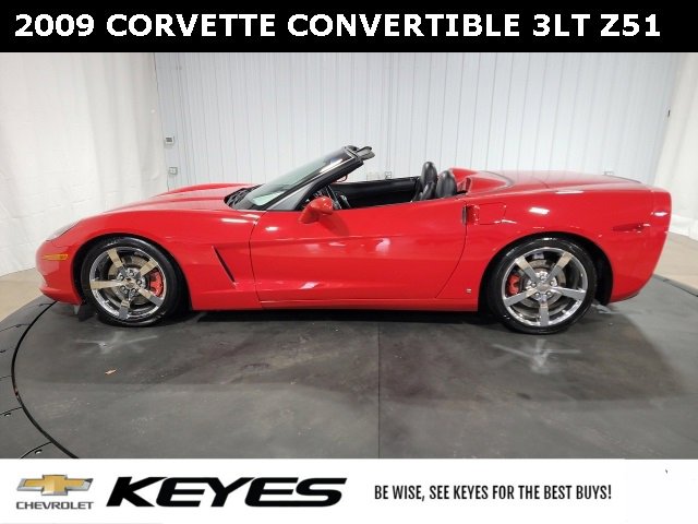 Used 2009 Chevrolet Corvette Base with VIN 1G1YY36WX95111091 for sale in Menomonie, WI