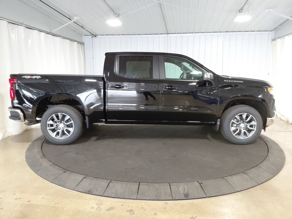 2026 Chevrolet Silverado 1500 LT - Photo 10