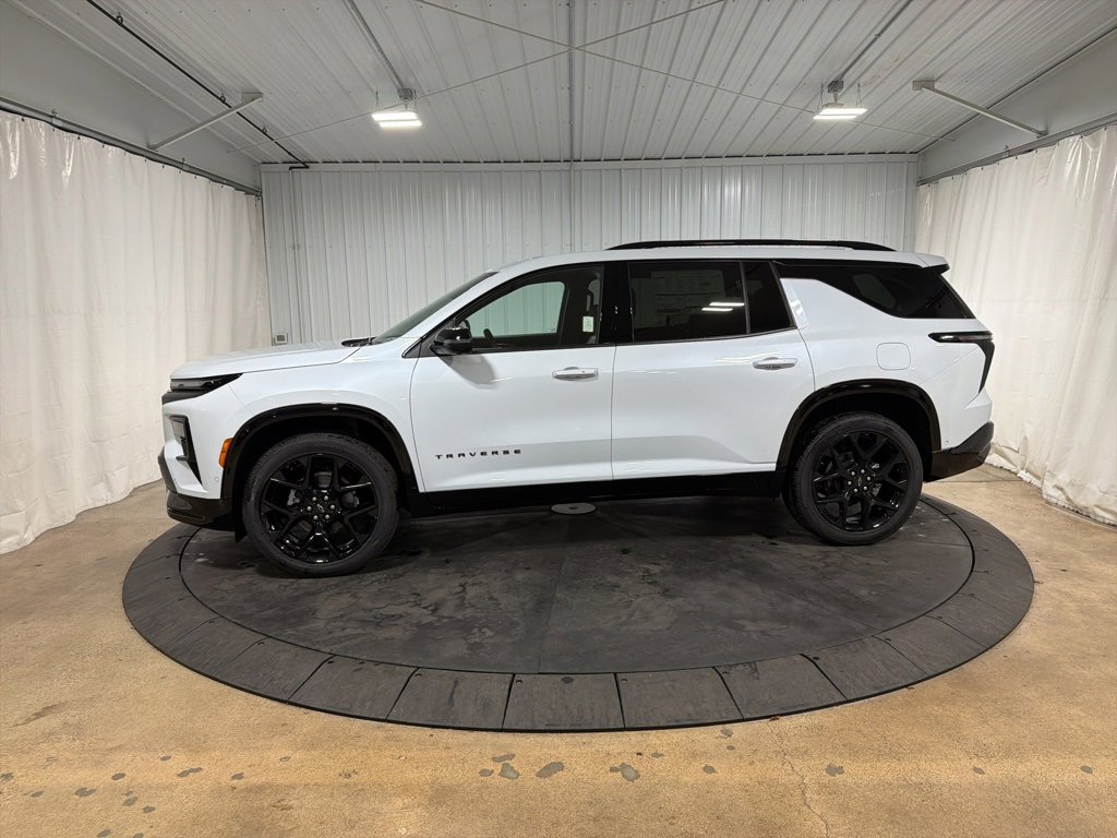 2026 Chevrolet Traverse RS photo 2