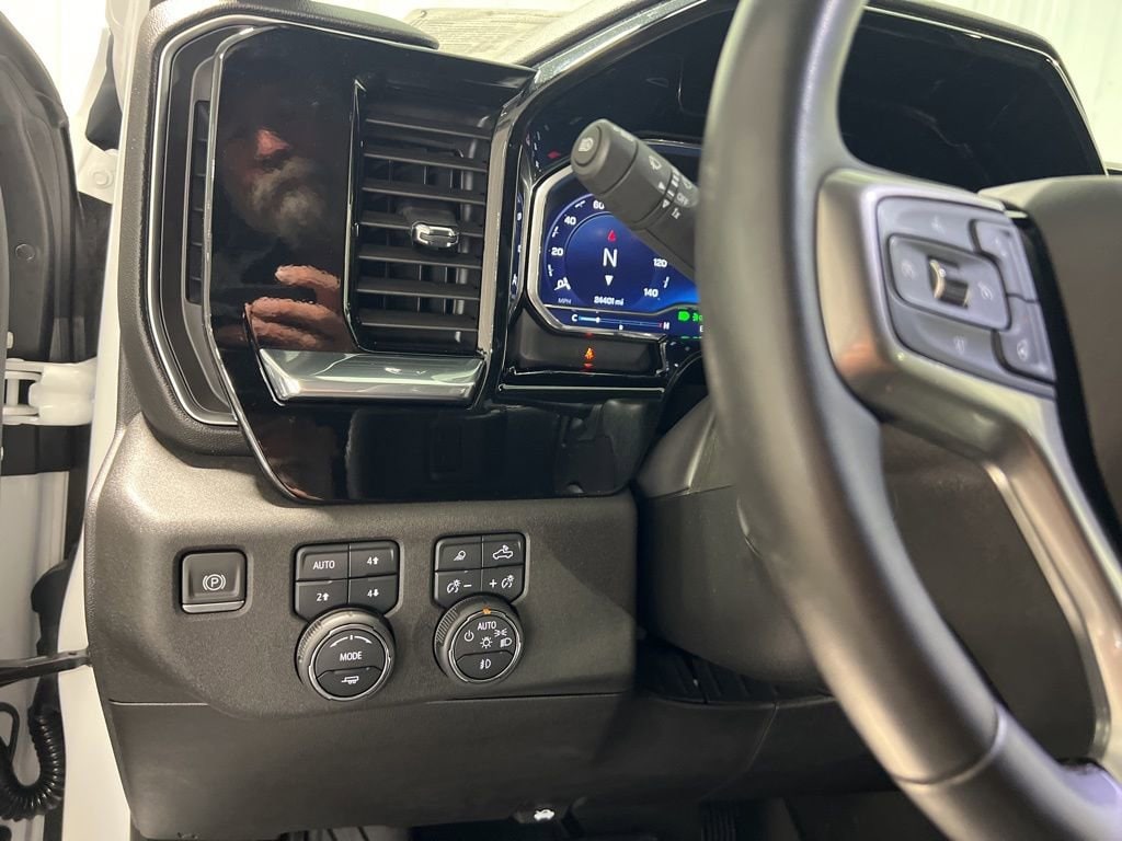 2024 Chevrolet Silverado 1500 LTZ - Photo 34