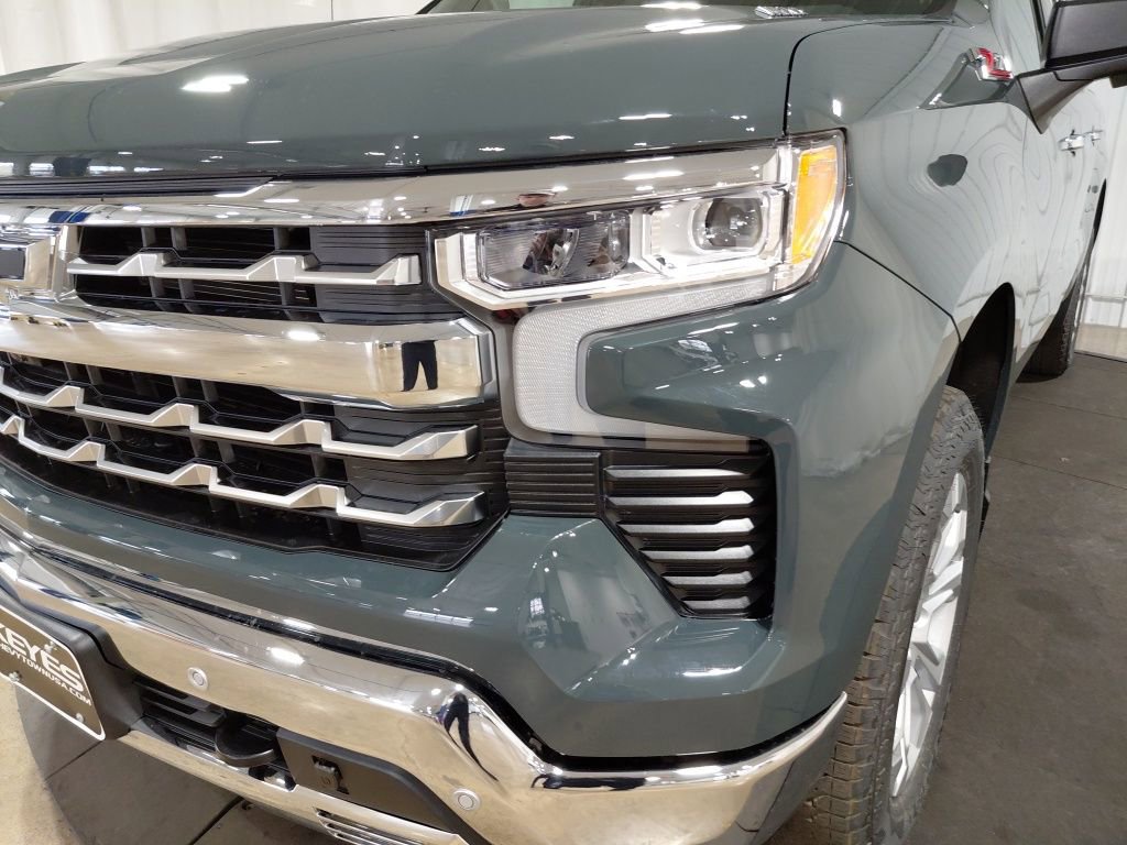 2026 Chevrolet Silverado 1500 LTZ - Photo 13