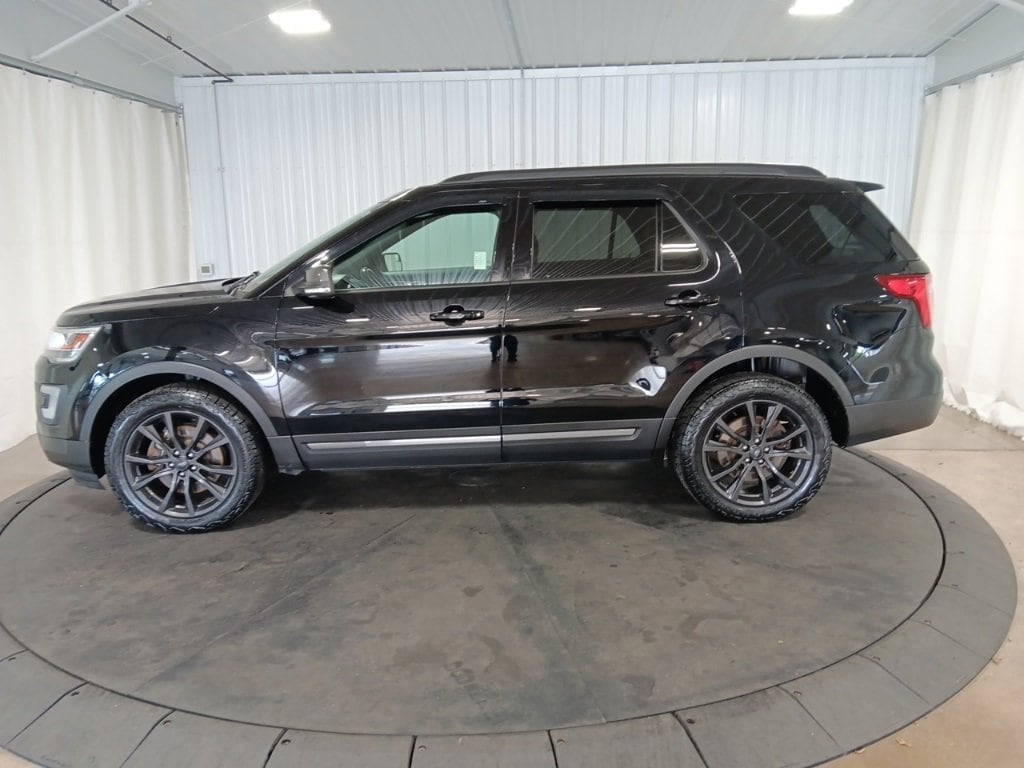 Used 2017 Ford Explorer XLT with VIN 1FM5K8D8XHGD03624 for sale in Menomonie, WI