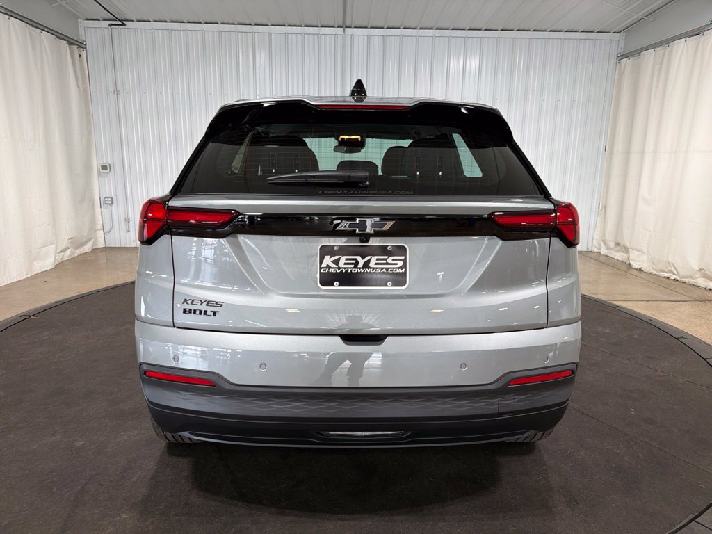 2027 Chevrolet Bolt LT - Photo 7