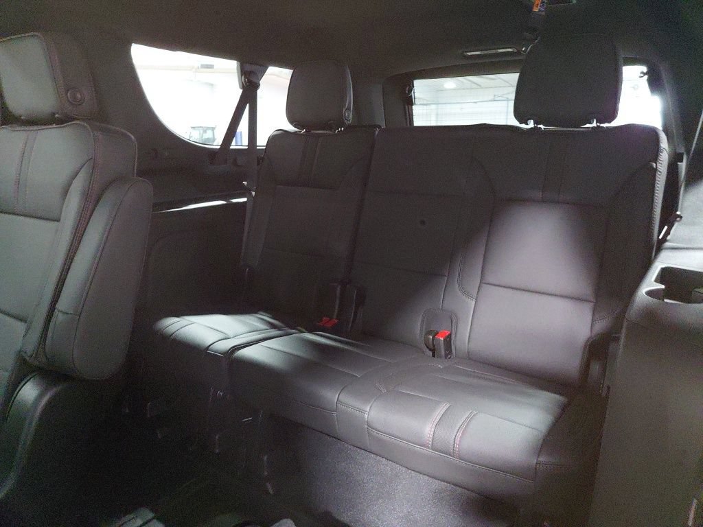 2026 Chevrolet Suburban RST - Photo 17