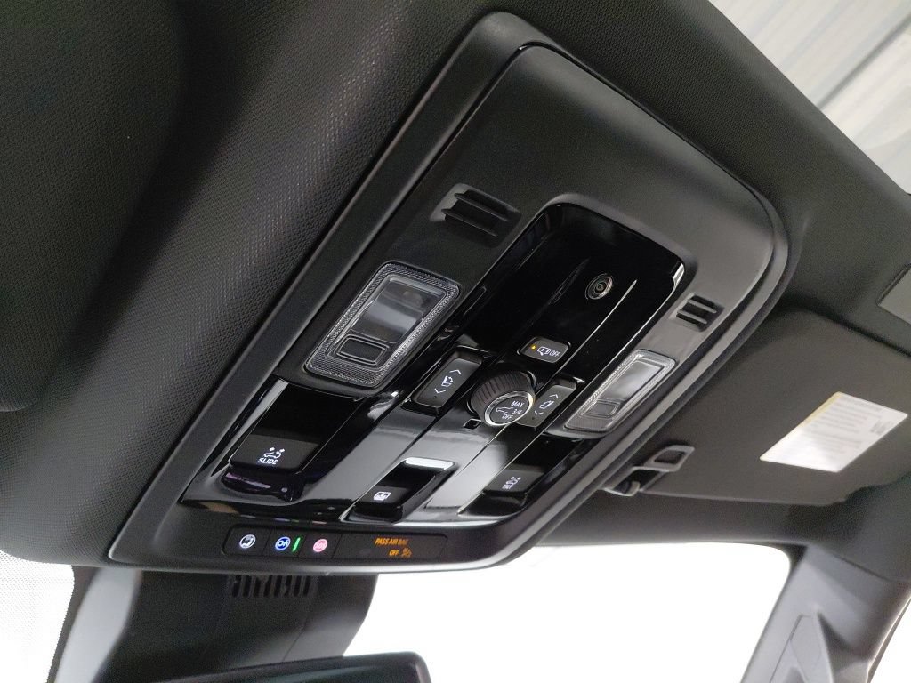 2026 Chevrolet Suburban RST - Photo 30