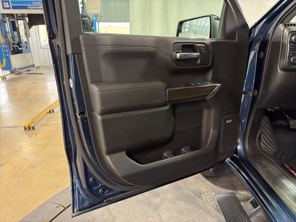 2020 Chevrolet Silverado 1500 LT Trail Boss photo 4