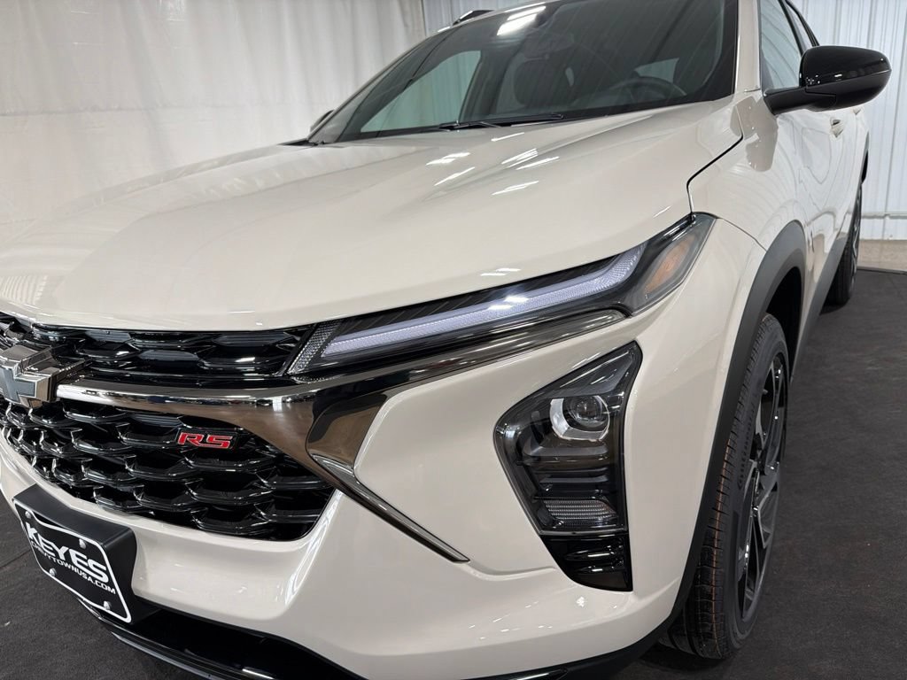 2026 Chevrolet Trax RS - Photo 14