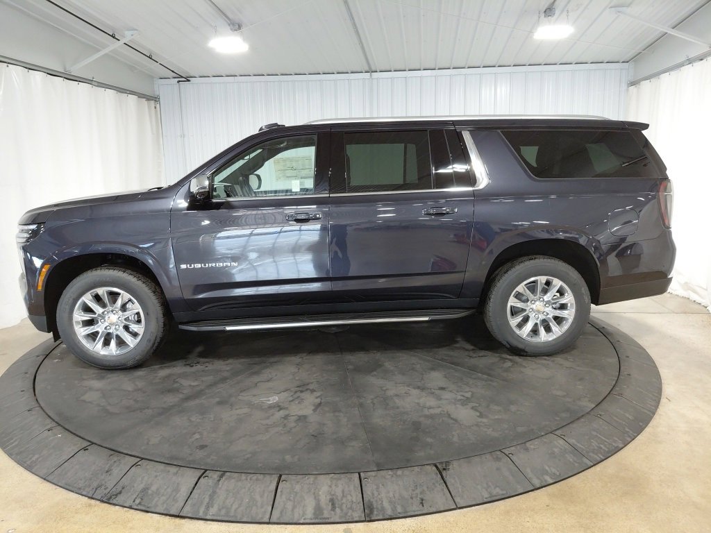 2026 Chevrolet Suburban Premier photo 2