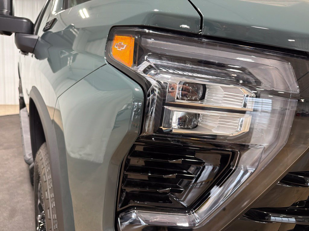 2026 Chevrolet Silverado 3500 HD LT - Photo 13