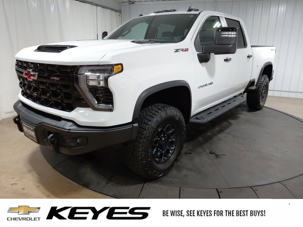 2026 Chevrolet Silverado 2500HD ZR2's photo