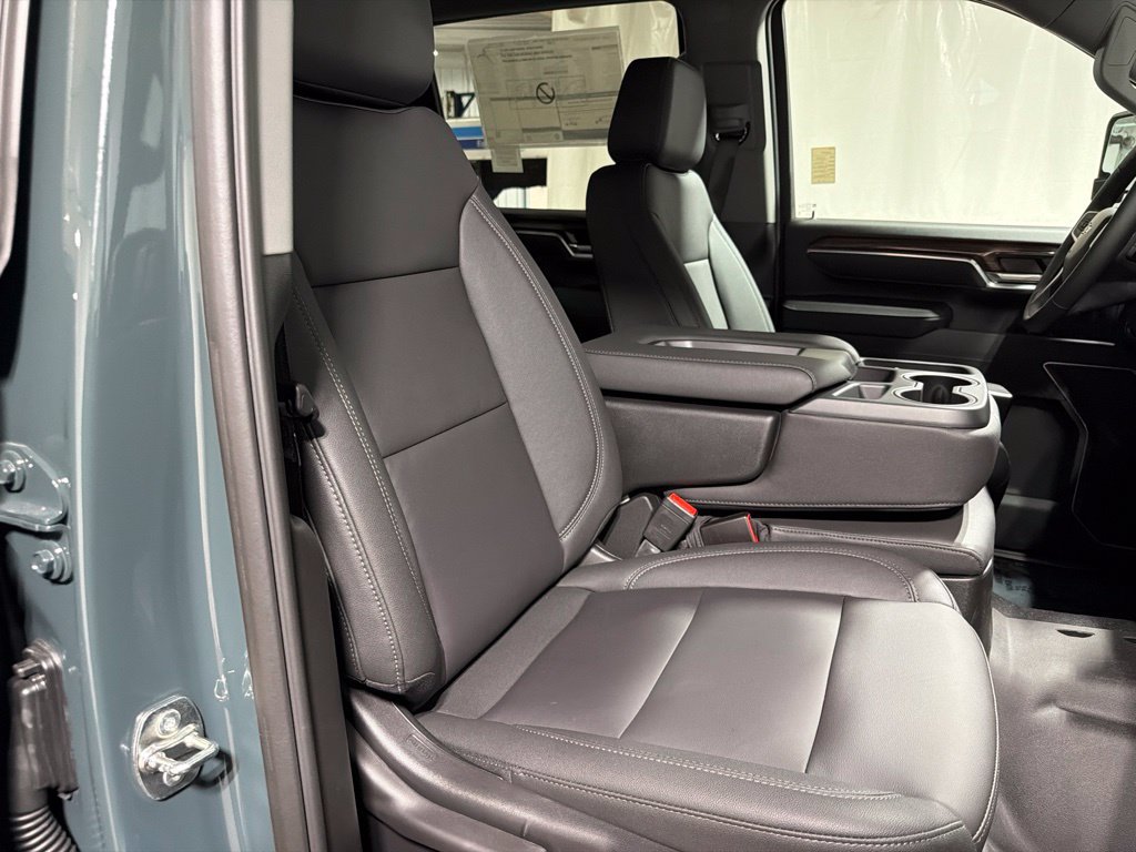 2026 Chevrolet Silverado 3500 HD LT - Photo 23