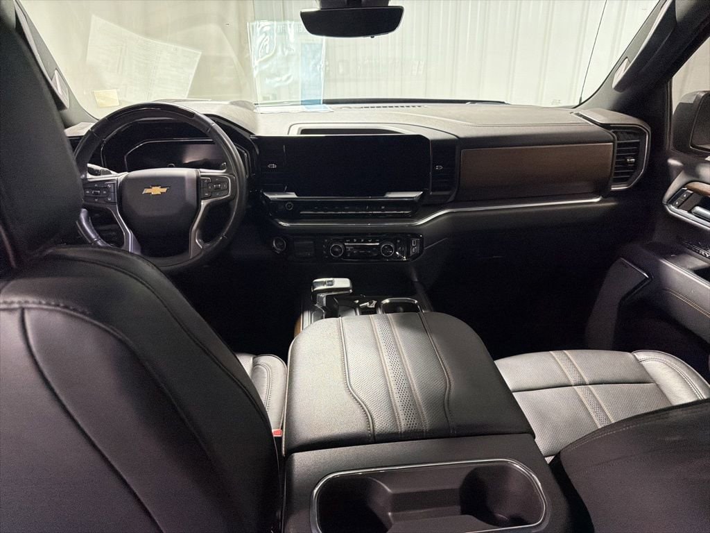 Used 2024 Chevrolet Silverado 1500 High Country Truck Crew Cab