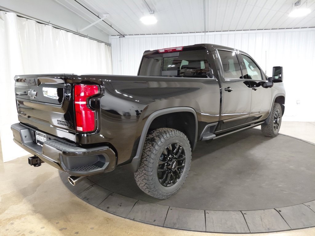 2026 Chevrolet Silverado 3500HD High Country - Photo 8