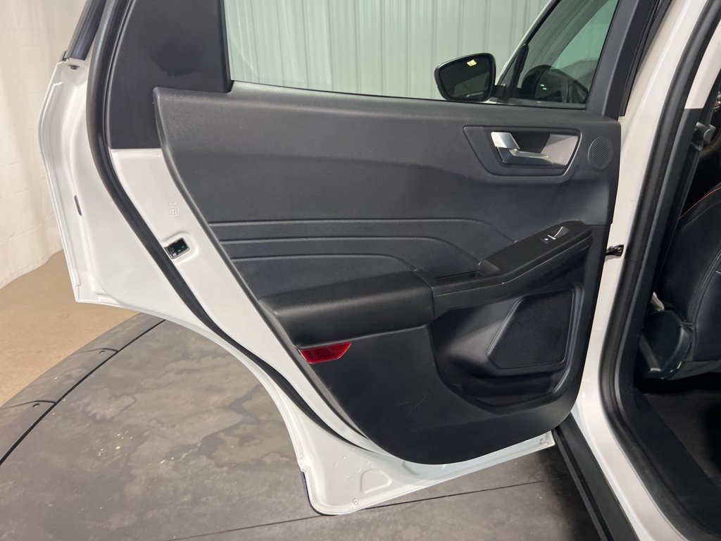 2022 Ford Escape SEL - Photo 17