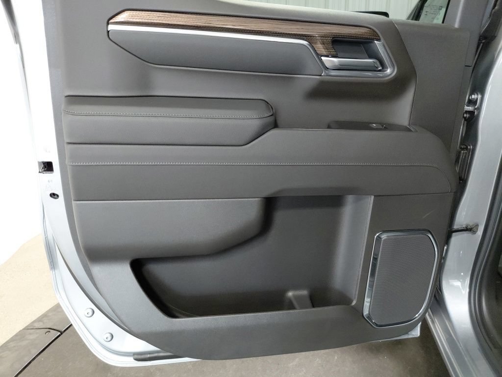 2026 Chevrolet Silverado 1500 RST - Photo 17