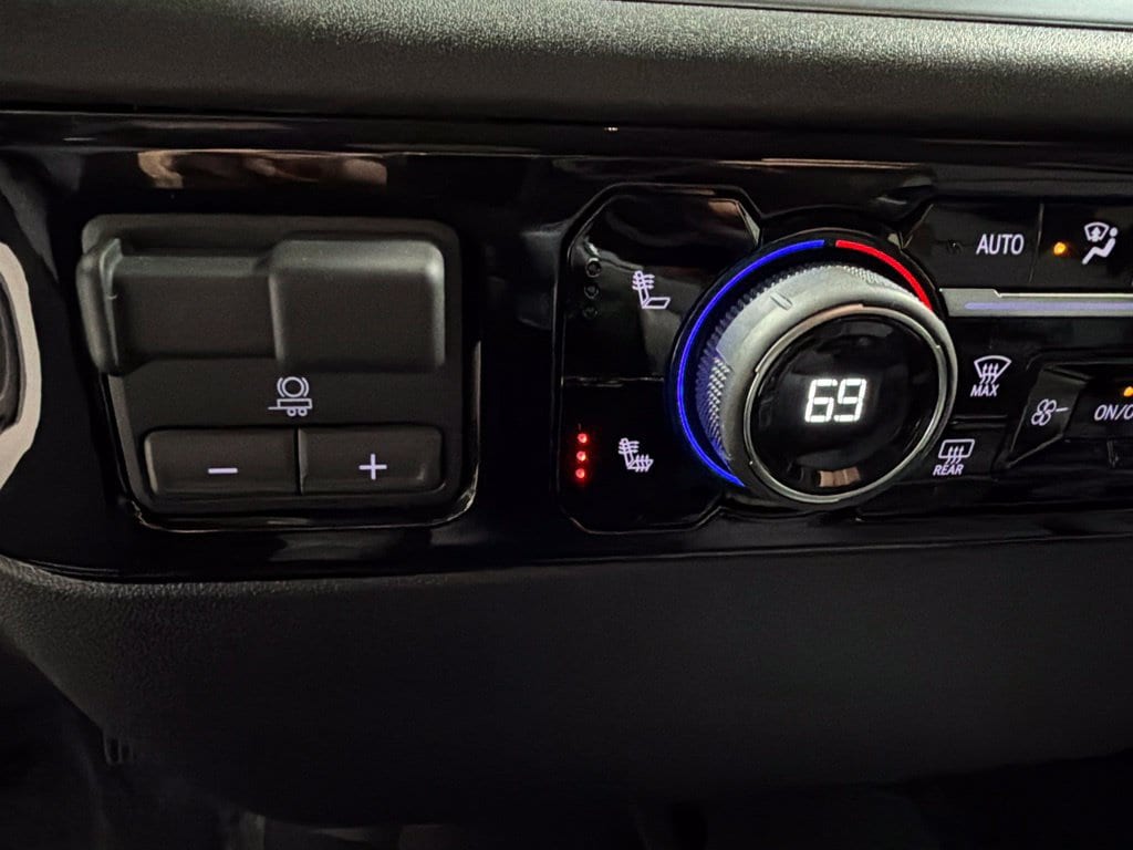 2026 Chevrolet Silverado 3500 HD LT - Photo 31