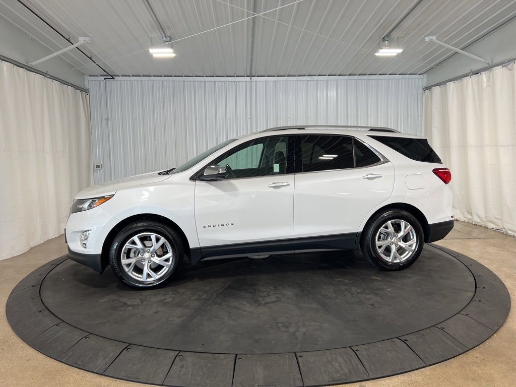 2020 Chevrolet Equinox Premier photo 2