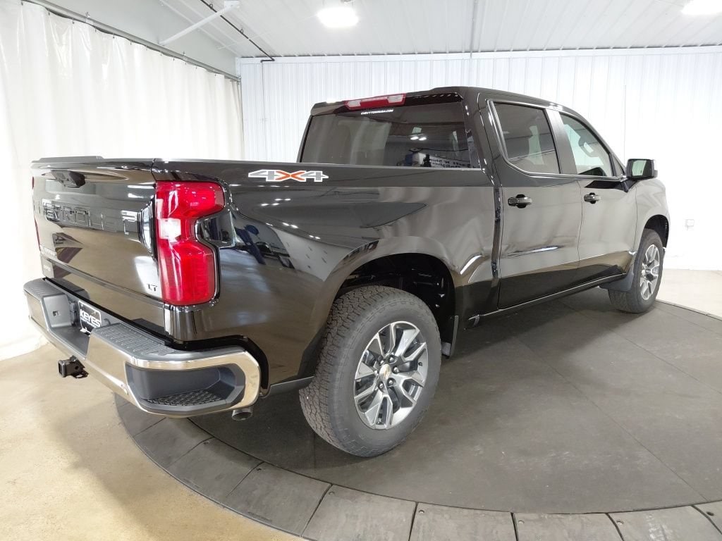 2026 Chevrolet Silverado 1500 LT - Photo 9