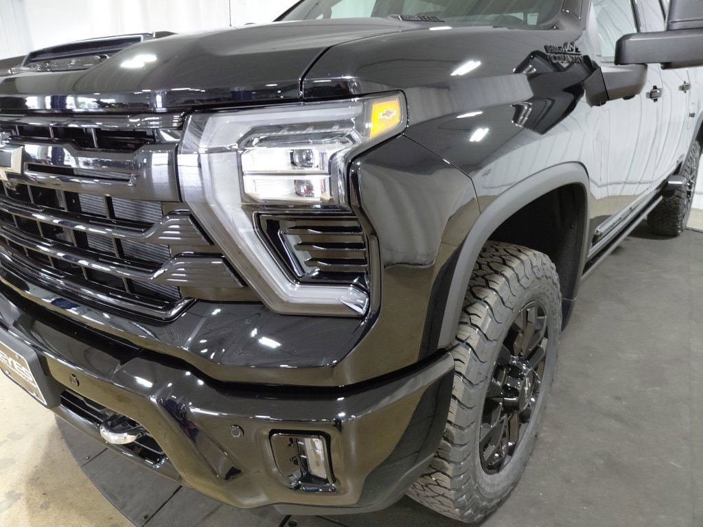 2026 Chevrolet Silverado 3500HD High Country - Photo 12