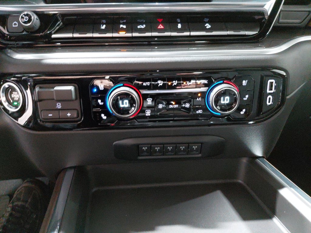 2026 Chevrolet Silverado 3500HD High Country - Photo 29