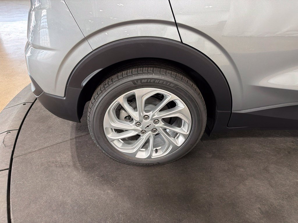 2027 Chevrolet Bolt LT - Photo 34