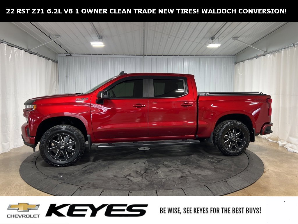 Used 2022 Chevrolet Silverado 1500 Limited RST with VIN 1GCUYEEL4NZ165174 for sale in Menomonie, WI