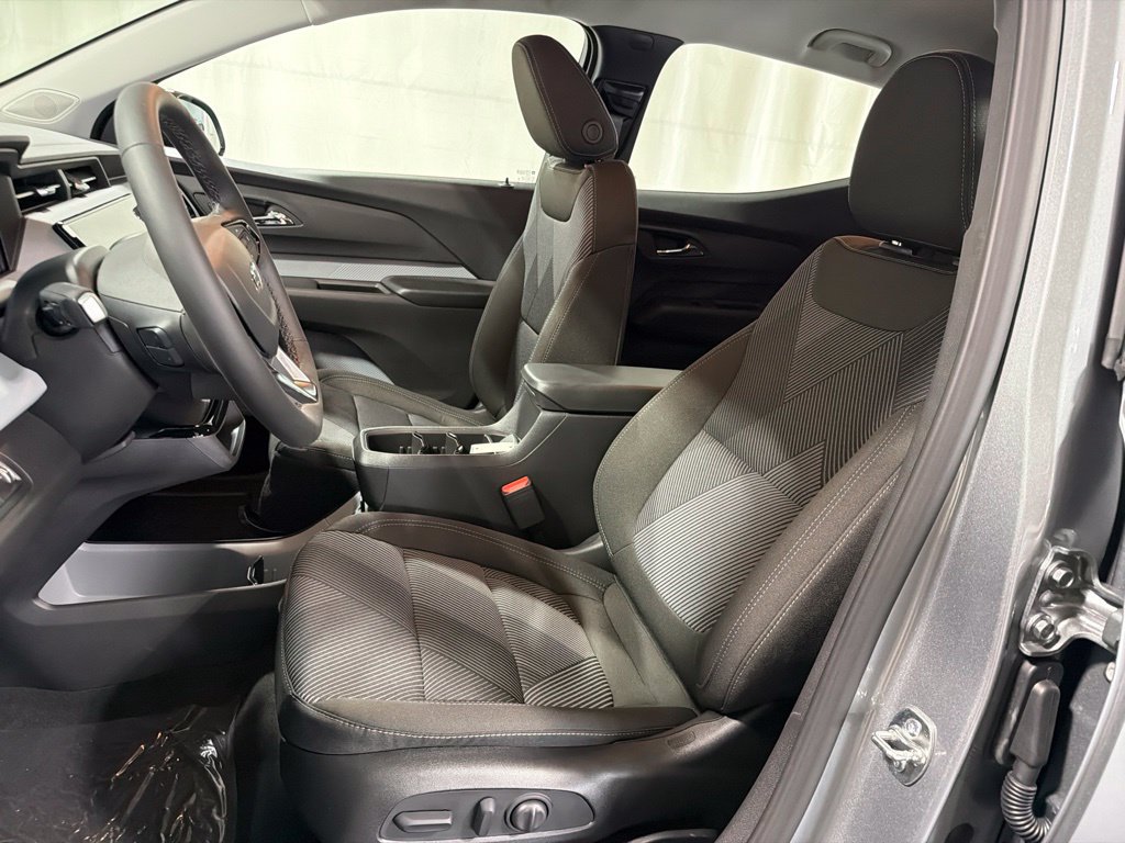 2027 Chevrolet Bolt LT - Photo 5