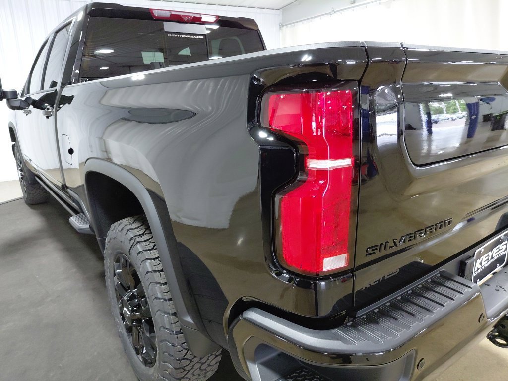 2026 Chevrolet Silverado 3500HD High Country - Photo 14