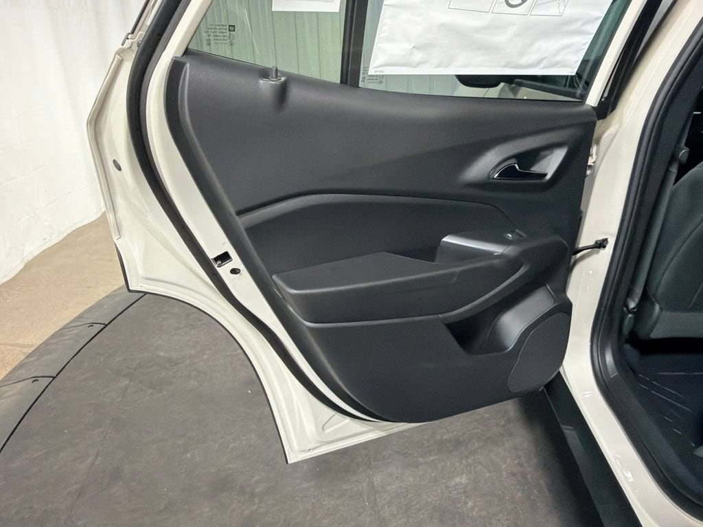 2026 Chevrolet Trax RS - Photo 17
