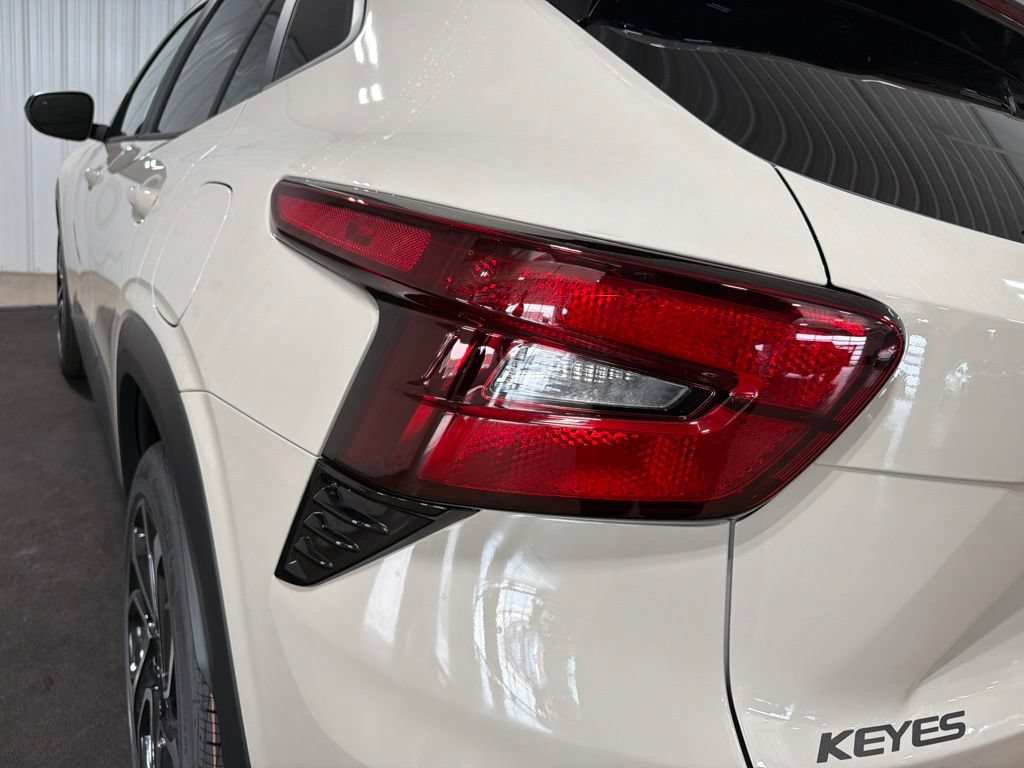 2026 Chevrolet Trax RS - Photo 15