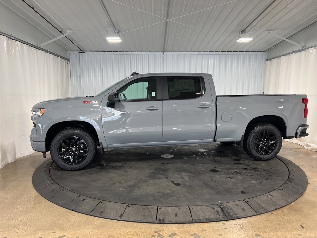 2025 Chevrolet Silverado 1500 RST photo 2