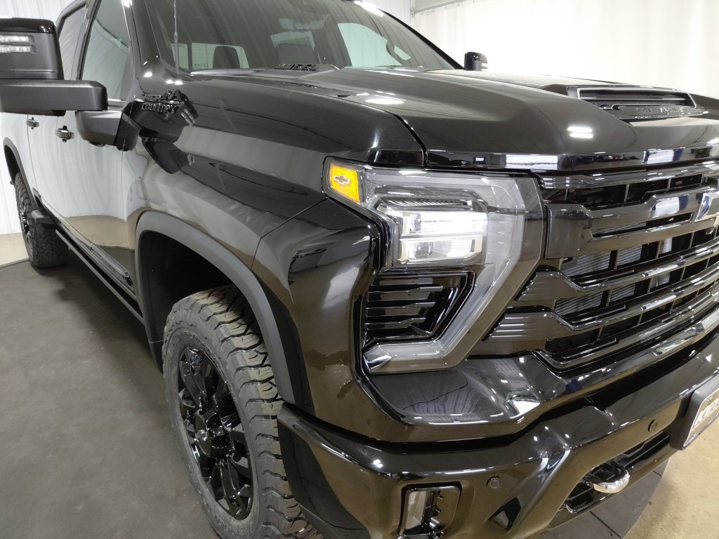 2026 Chevrolet Silverado 3500HD High Country - Photo 13