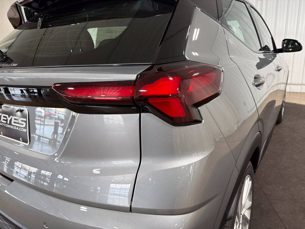 2027 Chevrolet Bolt LT - Photo 16