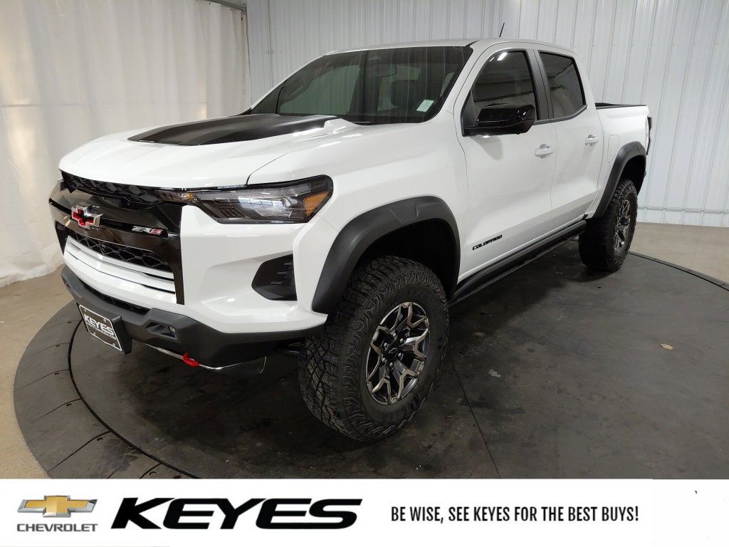 2026 Chevrolet Colorado ZR2's photo