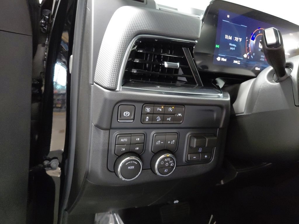 2026 Chevrolet Suburban RST - Photo 25